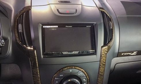 isuzu d max 2017 phien ban dac biet gia 840 trieu dong