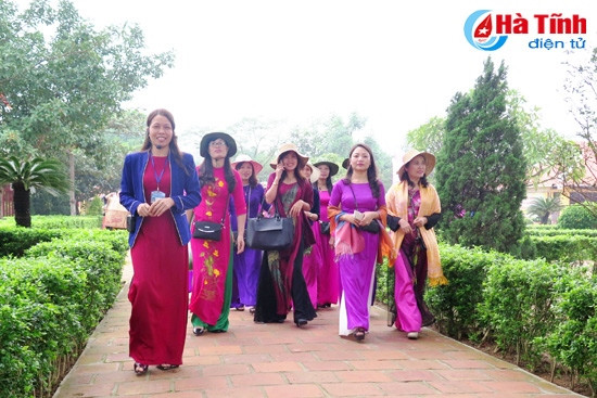 tim huong phat trien ben vung cho du lich ha tinh