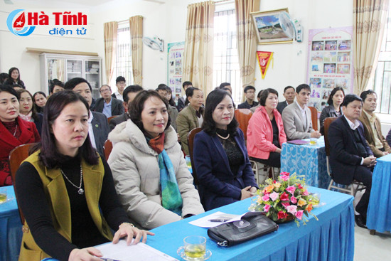 trao 270 giuong ngu tieu chuan quoc te cho hoc sinh mam non