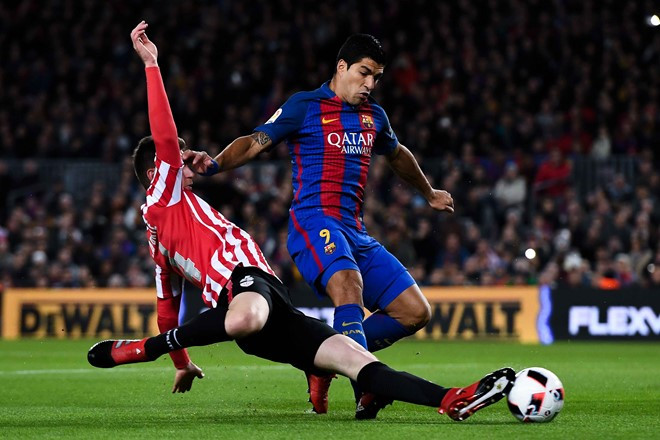 messi sut phat dang cap giup barca nguoc dong loai bilbao