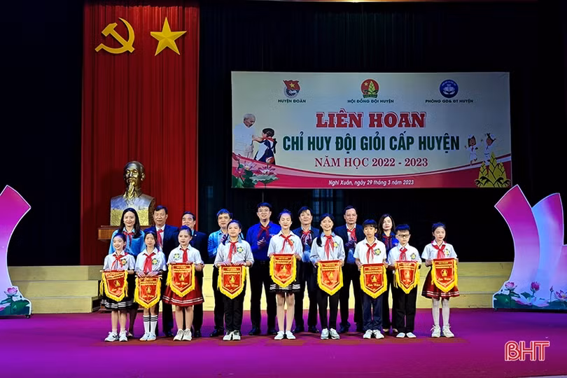 Hấp dẫn liên hoan tranh tài chỉ huy đội giỏi ở Nghi Xuân