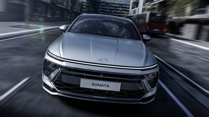 Hyundai Sonata 2024 lộ diện, hứa hẹn trận đấu cuối gay cấn với Camry - 4 Hyundai Sonata 2024 lộ diện, hứa hẹn “trận đấu” cuối gay cấn với Camry