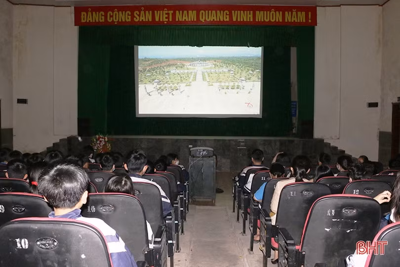 Giáo dục truyền thống yêu nước cho học sinh Hà Tĩnh thông qua chiếu phim lịch sử