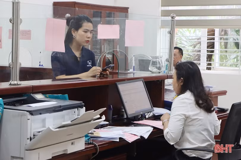 Người dân Hà Tĩnh dễ dàng khai lệ phí trước bạ điện tử mọi lúc, mọi nơi