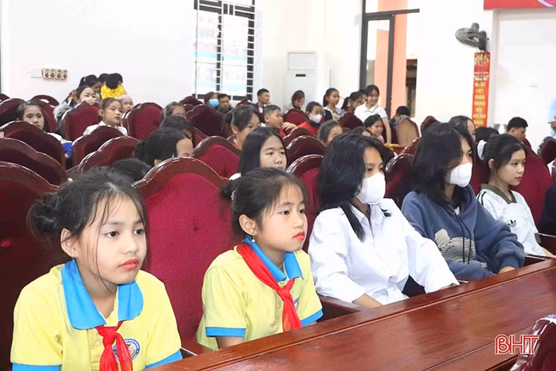 Sôi nổi đua tài chỉ huy đội giỏi huyện Vũ Quang