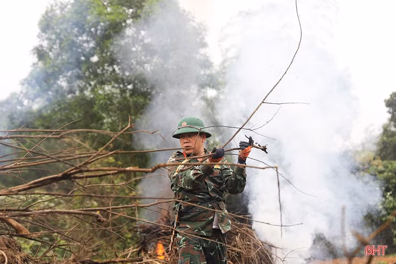 TX Kỳ Anh huy động hơn 500 người hỗ trợ 2 xã xây dựng nông thôn mới nâng cao