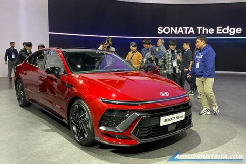 Hyundai Sonata 2024 tạo sức hút đặc biệt trong lần đầu ra mắt công chúng