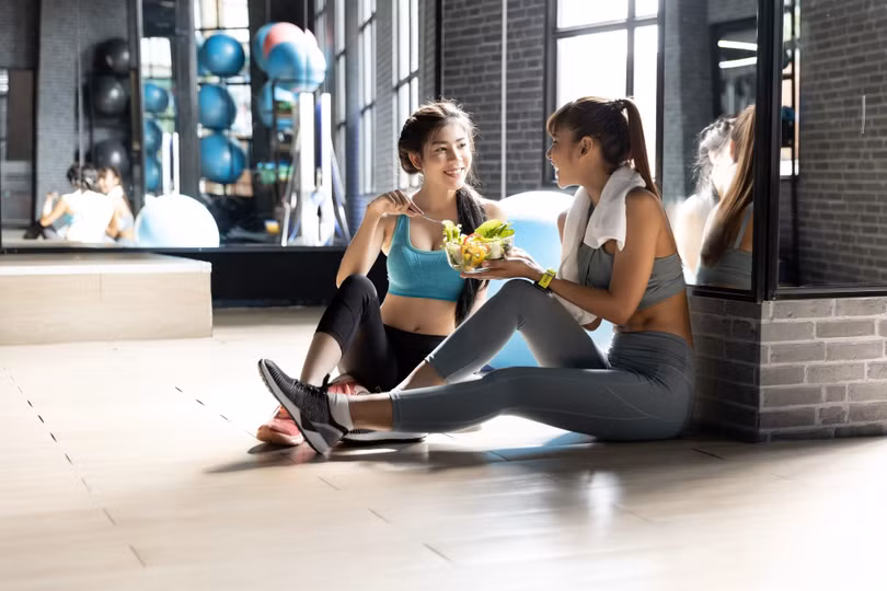Nên ăn trước hay sau tập thể dục