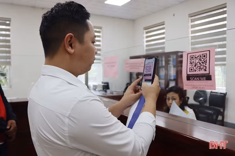 Người dân Hà Tĩnh dễ dàng khai lệ phí trước bạ điện tử mọi lúc, mọi nơi