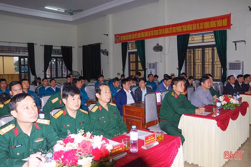 Khai mạc huấn luyện đại đội pháo binh ở Nghi Xuân