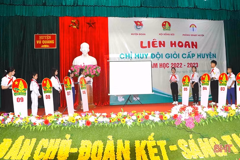 Sôi nổi đua tài chỉ huy đội giỏi huyện Vũ Quang