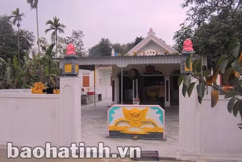 Nhà thờ họ Hồ Lĩnh Công ở Thạch Đỉnh Nhà thờ họ Hồ Lĩnh Công ở Thạch Đỉnh