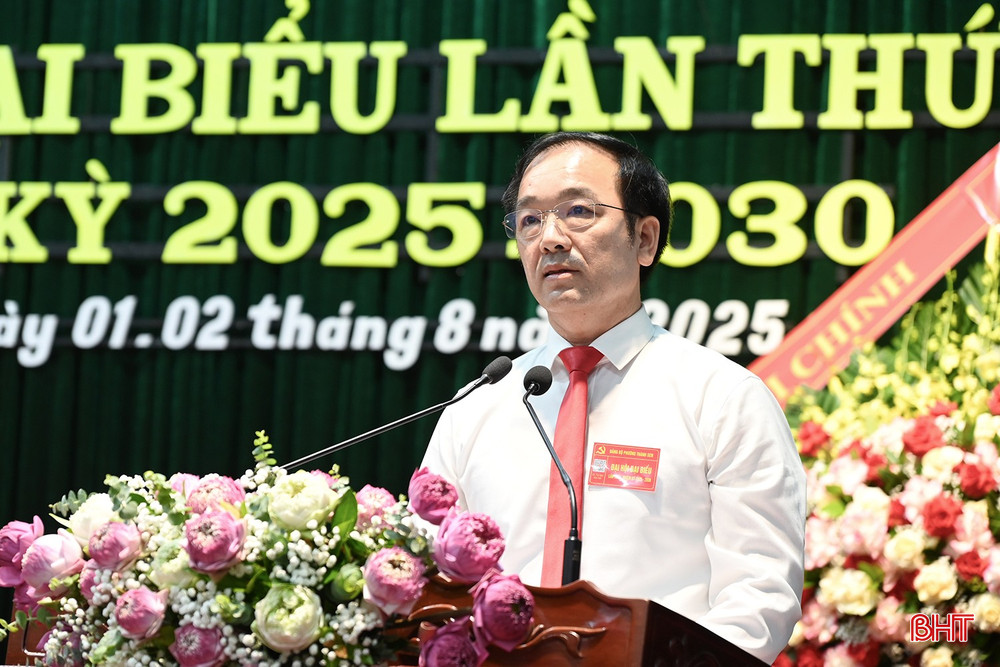 Đồng chí Nguyễn Đức Danh - Phó Bí thư Thường trực Đảng ủy phường trình bày diễn văn khai mạc. bqbht_br_dsc-d0777.jpg