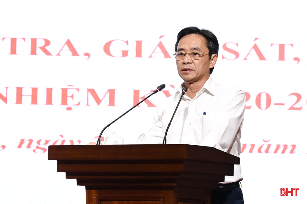 Phó Bí thư Thường trực Tỉnh ủy Trần Thế Dũng điều hành hội nghị. bqbht_br_dsc-93x86.jpg