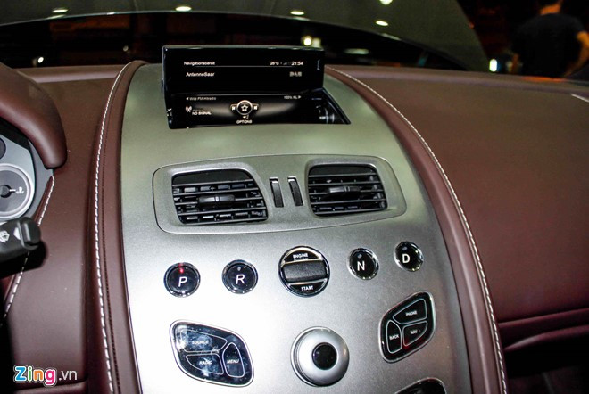 sieu xe 4 cho ngoi aston martin rapide s dau tien ve sai gon