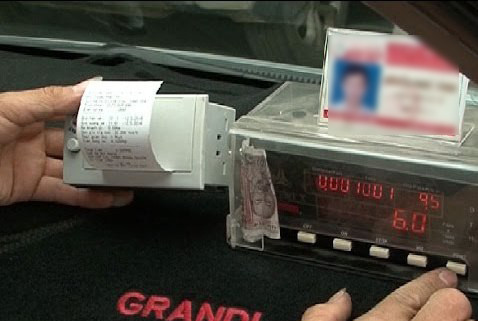 can thuc hien nghiem viec in hoa don tren xe taxi