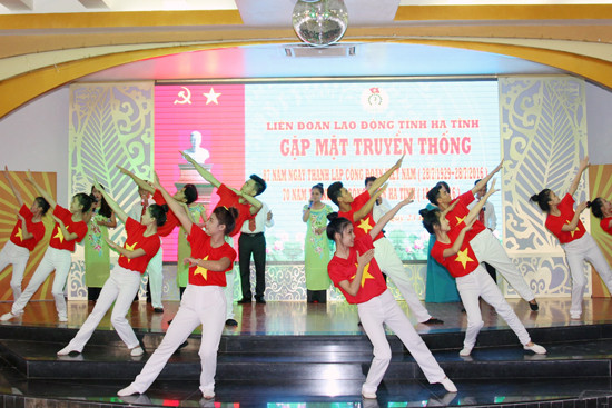 long trong le ky niem 70 nam ngay thanh lap cong doan ha tinh