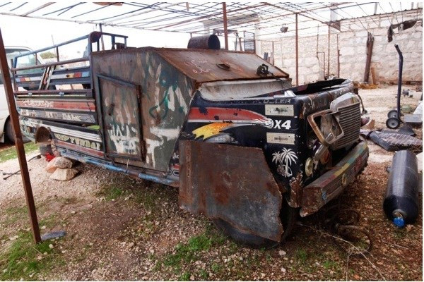 can canh vu khi tu che cua quan noi day syria