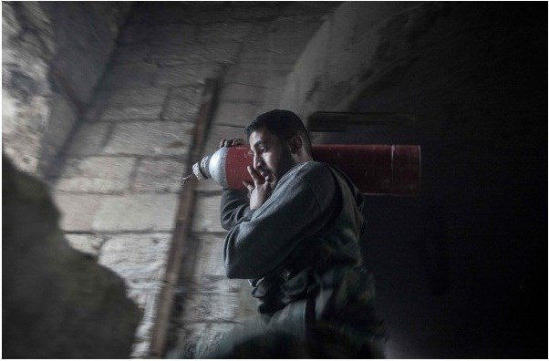 can canh vu khi tu che cua quan noi day syria