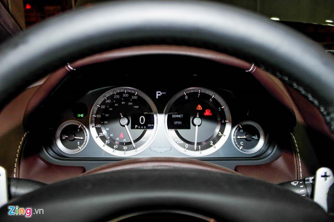 sieu xe 4 cho ngoi aston martin rapide s dau tien ve sai gon