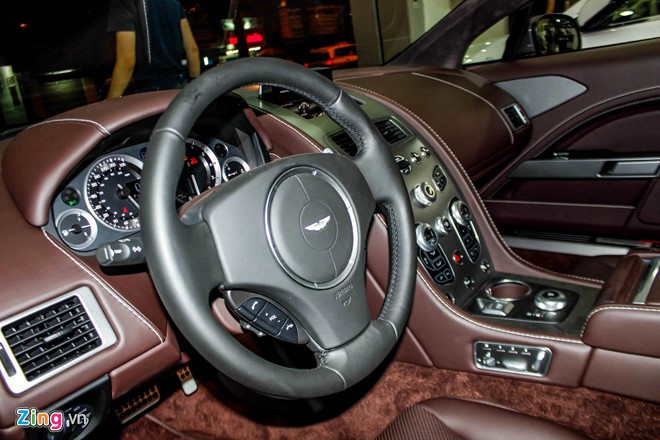 sieu xe 4 cho ngoi aston martin rapide s dau tien ve sai gon