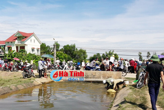 phat hien thi the nam thanh nien nghi bi sat hai troi tren kenh