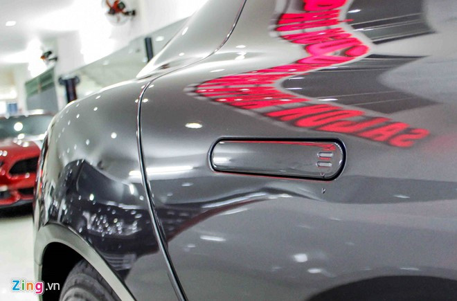 sieu xe 4 cho ngoi aston martin rapide s dau tien ve sai gon