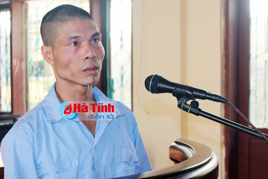 cuong hiep nguoi phu nu nhieu hon minh 18 tuoi