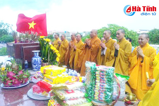 cau sieu cac anh hung liet sy tai nghia trang nui nai