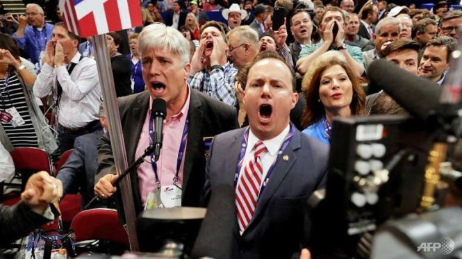 tranh cai hon loan tai dai hoi cua dang cong hoa my