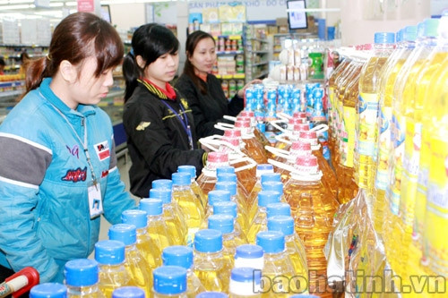 Co.opmart Hà Tĩnh tăng cường hàng hóa phục vụ tết ảnh 1 Co.opmart Hà Tĩnh tăng cường hàng hóa phục vụ tết ảnh 1