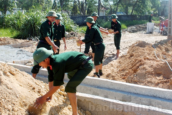 Xây dựng thế trận lòng dân vững chắc ảnh 1