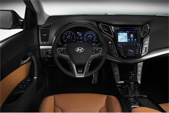Hyundai i40 2015: Đẹp hơn và hiện đại hơn ảnh 3