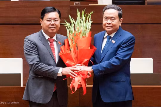 Ông Nguyễn Tiến Hải giữ chức Bộ trưởng Bộ Nội vụ