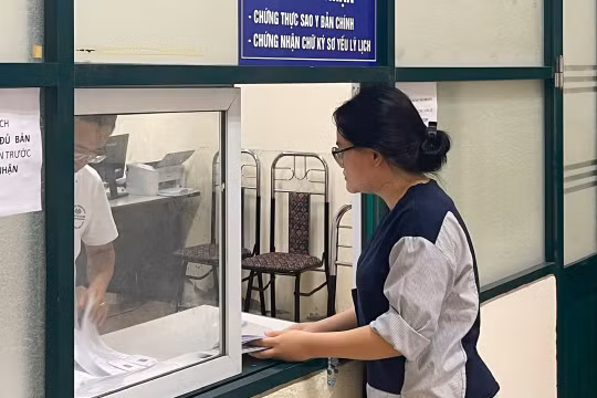 Bỏ bắt buộc công chứng với 6 giao dịch