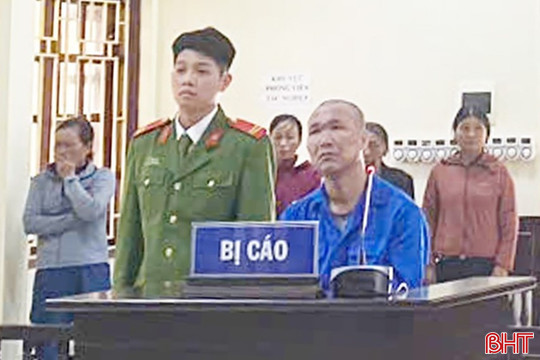 Đánh hàng xóm tử vong, bị phạt 8 năm tù