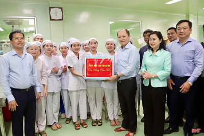 Lan tỏa phong trào trồng cây xanh và thi đua lao động sáng tạo 