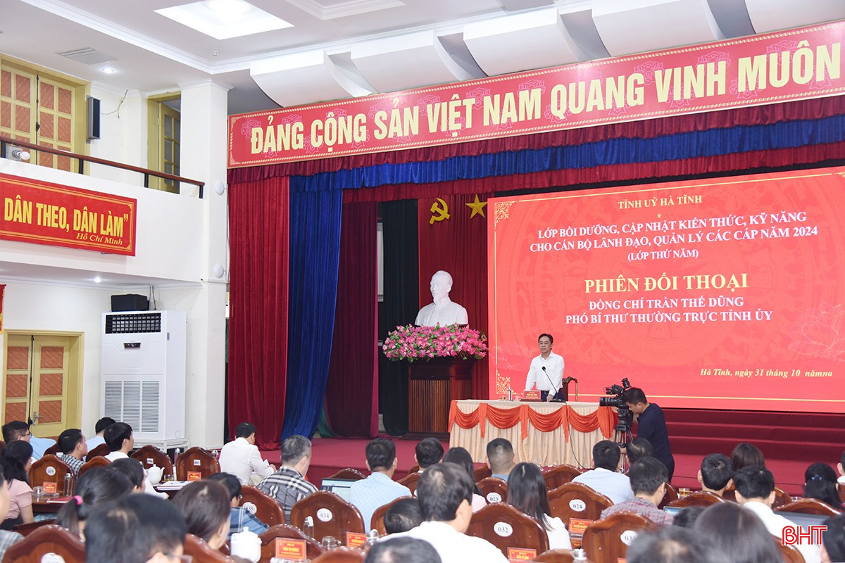 Hơn 200 học viên lớp học tham gia phiên đối thoại. bqbht_br_dsc-6892-copy.jpg