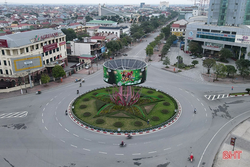 Dự báo thời tiết Hà Tĩnh hôm nay: Ngày nắng, chiều tối và đêm có mưa rào, dông