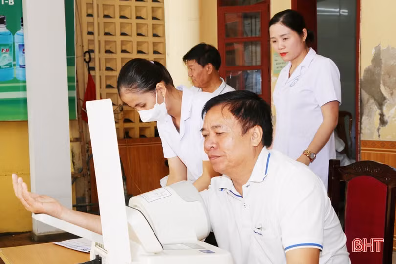 Khám sức khoẻ định kỳ cho gần 800 cán bộ thuộc diện BTV Tỉnh ủy quản lý