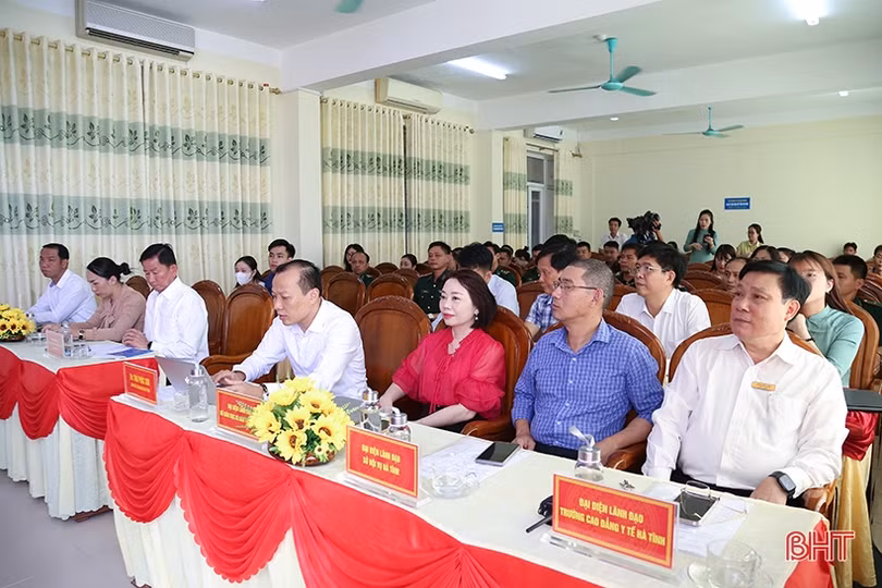 40 cán bộ, công chức, viên chức Hà Tĩnh tham gia bồi dưỡng tiếng Lào