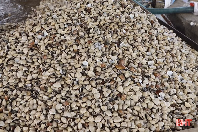 Doanh nghiệp “kêu trời” vì lãi suất ngân hàng vẫn cao!