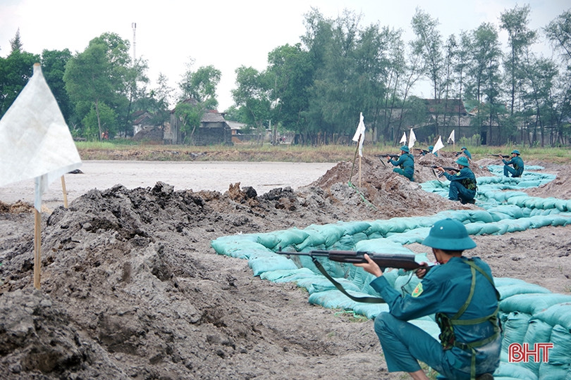 Lãnh đạo Quân khu 4 kiểm tra công tác chuẩn bị diễn tập tại Hà Tĩnh