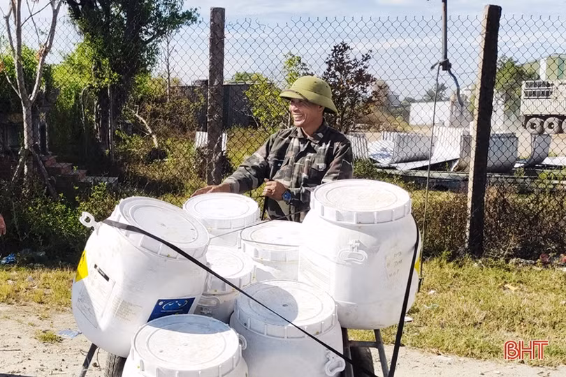 Hà Tĩnh cấp phát 35 tấn hóa chất phòng chống dịch bệnh thủy sản