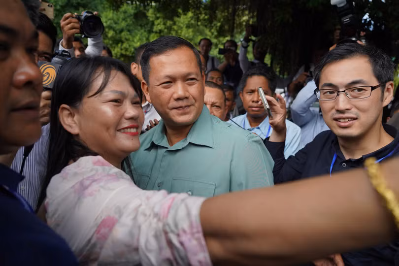 Gia đình Thủ tướng Hun Sen và người dân Campuchia đi bầu cử