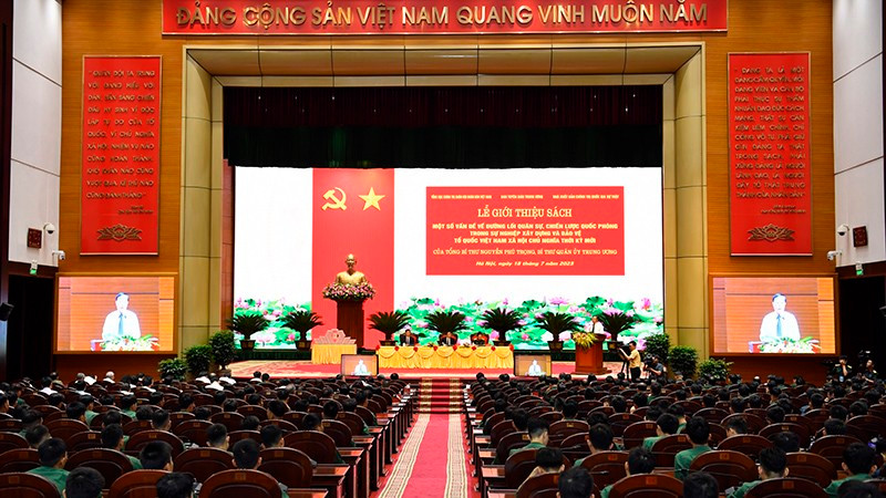 Ra mắt cuốn sách của Tổng Bí thư về đường lối quân sự, chiến lược quốc phòng