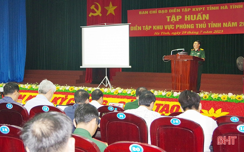 Trang bị kiến thức cho cán bộ tham gia diễn tập khu vực phòng thủ tỉnh