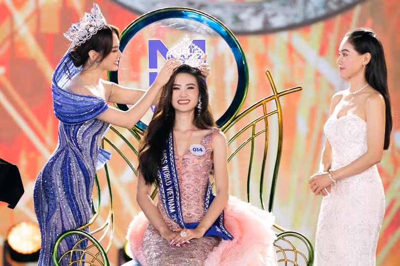 Người đẹp Bình Định đăng quang Hoa hậu Thế giới Việt Nam 2023