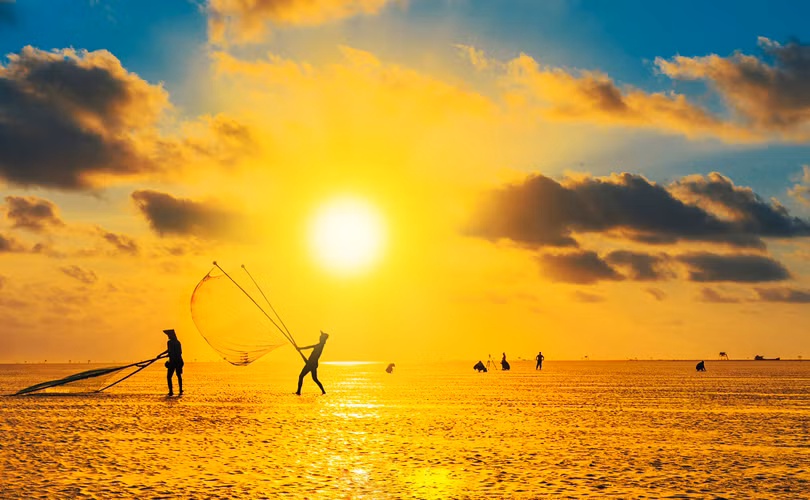 Nét đẹp lao động trên vùng biển “vô cực”