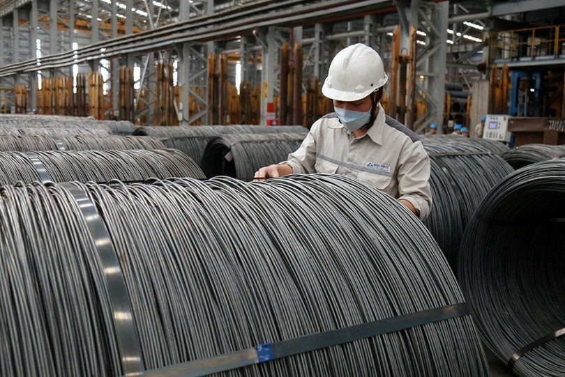 Giá thép giảm về đáy gần ba năm